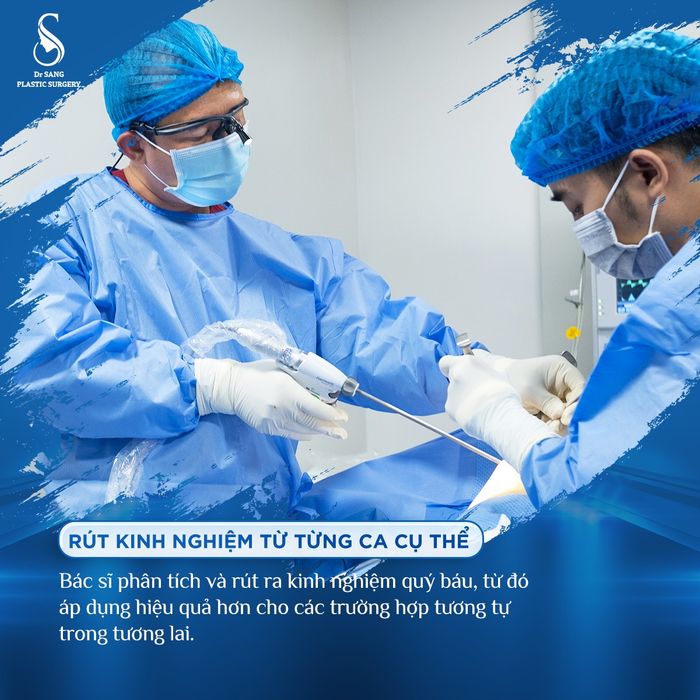 Nâng ngực thẩm mỹ
