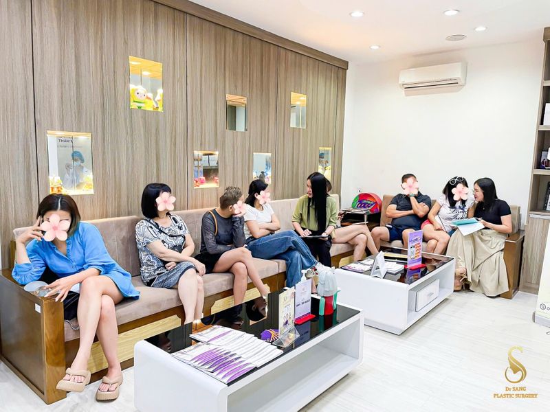 Xử lý ngực hỏng, sa trễ